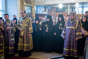 В 85-ю годовщину со дня рождения Святейшего Патриарха Алексия II в Богоявленском соборе столицы молитвенно почтили память 15-го Предстоятеля Русской Церкви