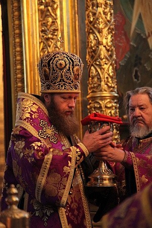 Епископ Савва совершил Литургию в Новоспасском монастыре в праздник Крестовоздвижения