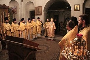 Епископ Феофилакт возглавил праздничную Литургию в Андреевском монастыре