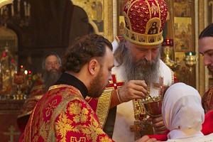 Архиепископ Сергиево-Посадский Феогност отслужил Божественную литургию в Даниловом монастыре Москвы