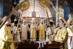 Блаженнейший митрополит Онуфрий в Неделю Торжества Православия совершил Литургию в Киево-Печерской лавре