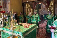 Митрополит Ферапонт совершил Литургию в Свято-Троицком Ипатьевском монастыре Костромы