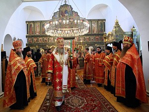 Архиепископ Феогност совершил вечернее богослужение в Стефано-Махрищском монастыре