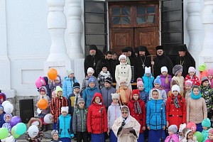 В Вознесенском монастыре г. Сызрани встретили праздник Благовещения и провели акцию против абортов 
