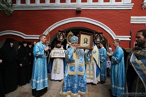 Митрополит Арсений возглавил престольный праздник в Зачатьевском монастыре