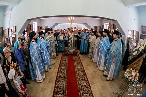 Архиепископ Роман отслужил Литургию в Покровском монастыре г. Якутска