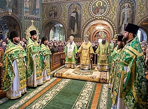 Предстоятель Украинской Церкви совершил Литургию в Покровском монастыре г. Киева