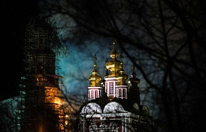 В Новодевичьем монастыре Москвы произошло возгорание колокольни