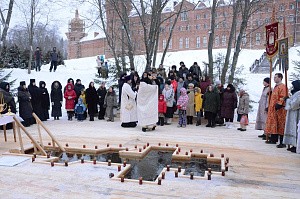 В Николо-Сольбинском монастыре отметили праздник Святого Богоявления