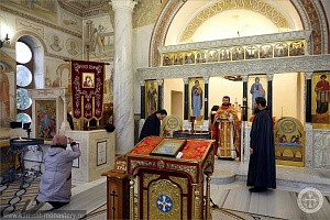 В Свято-Климентовском монастыре в Крыму молитвенно почтили память Собора Крымских святых 