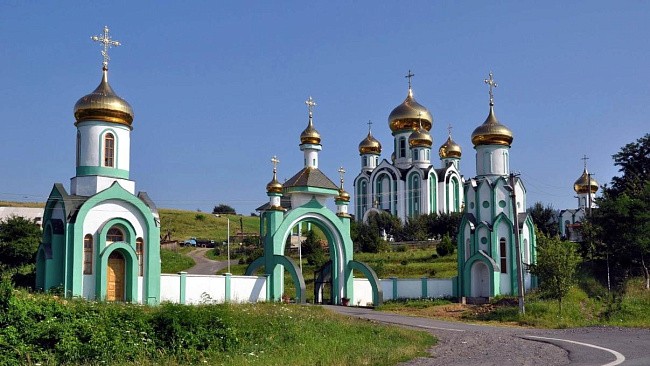 Красногорский мужской монастырь в честь Всех Святых Мукачевской епархии