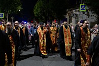 В праздник Царственных страстотерпцев в Ипатьевском монастыре Костромы была совершена ночная Литургия