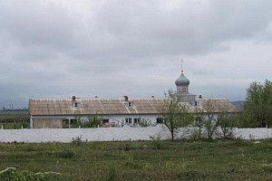 Власти Крыма передали верующим Катерлезский Свято-Георгиевский монастырь 