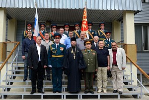 Представитель Донского монастыря поздравил  новобранцев штаба ВВС РФ с принятием военной присяги