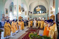 Предстоятель Русской Церкви совершил Литургию в Иоанновском ставропигиальном монастыре на Карповке