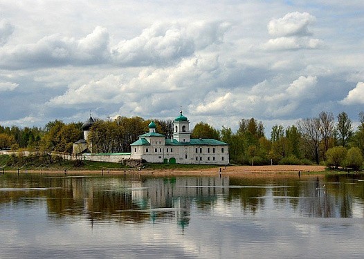 Спасо-Преображенский Мирожский мужской монастырь