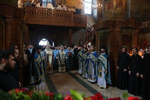 Архиепископ Феогност и епископ Тихон возглавили 13-й выпуск Сретенской Духовной семинарии