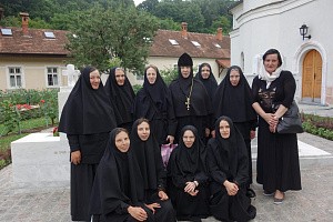 Настоятельница Богородице-Рождественского монастыря с сестрами совершили паломническую поездку по монастырям Сербии