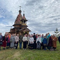 В Пасхальные дни насельники подворья Новоспасского монастыря в Сумарокове организовали экскурсии для многочисленных паломников