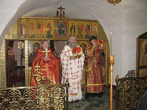 Архиепископ Феогност совершил Божественную Литургию в Николо-Вяжищском монастыре