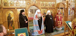 Блаженнейший митрополит всея Америки и Канады Тихон совершил Литургию на Московском подворье Валаамского монастыря