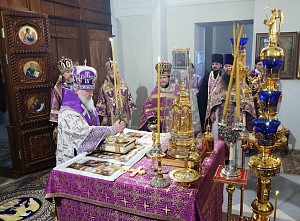 Святейший Патриарх посетил Алексеевский монастырь в Москве