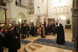 В канун субботы 1-й седмицы Великого поста  Патриарх Кирилл отслужил утреню в Зачатьевском монастыре