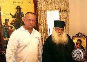 Президент Молдовы И.Н. Додон совершает паломническую поездку по афонским монастырям