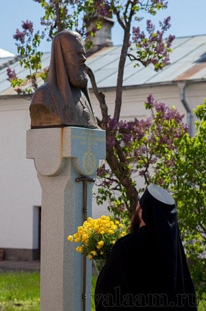 В Валаамском монастыре молитвенно почтили память Патриарха Алексия II  в день  25-й годовщины его интронизации