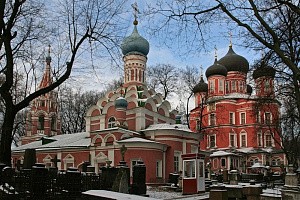 «Школа общественного действия» начала работу в Донском монастыре в Москве