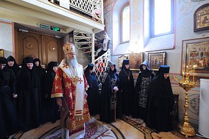 Архиепископ Феогност совершил в Покровском монастыре великое освящение храма в честь Свв. блгвв. князей Петра и Февронии 