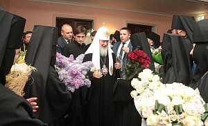 Синодальный отдел по монастырям и монашеству поздравил Святейшего Патриарха Кирилла с днем тезоименитства