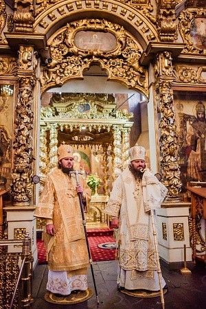 Епископ Парамон представил нового наместника Донского монастыря епископа Фому