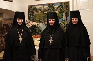 Настоятельница Корецкого монастыря в день своего тезоименитства получила Патриаршее поздравление