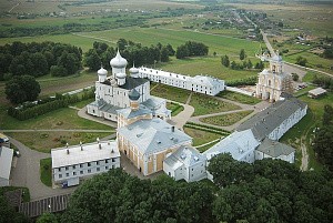 В Новгороде отреставрировали епитрахиль основателя Варлаамо-Хутынского Спасо-Преображенского монастыря