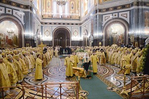 В шестую годовщину интронизации Святейшего Патриарха Кирилла в Храме Христа Спасителя совершена Божественная литургия