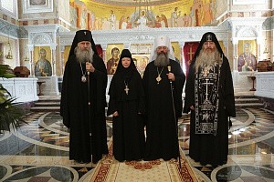 Председатель Синодального отдела по монастырям и монашеству посетил монастыри Екатеринбургской епархии