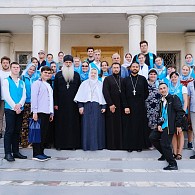 Молодежная делегация XVI Международного съезда «Содружество православной молодежи» посетила Покровский Хотьков монастырь