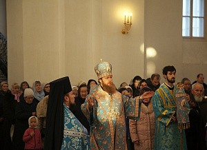 Епископ Савва возглавил престольный праздник в Крестовоздвиженском Иерусалимском монастыре