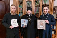 Полоцкий Спасо-Евфросиниевский монастырь передал в дар библиотеке Минской духовной семинарии свои издания