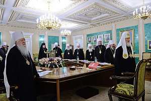 На заседании Священного Синода Русской Православной Церкви принят ряд постановлений по вопросам организации жизни монастырей и монашества