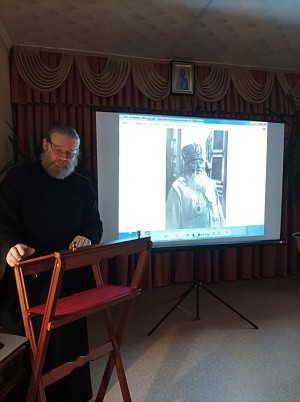 В Успенском монастыре Александрова состоялось заседание секции «Жизнь Церкви и святоотеческое наследие. Монашество и монастыри»