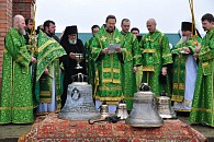 Епископ Флавиан совершил Литургию и освящение колоколов в Филиппо-Ирапском монастыре