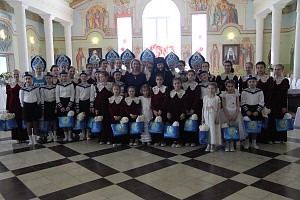 Светлана Медведева посетила приют «Отрада»  при Свято-Никольском Черноостровском монастыре г. Малоярославца