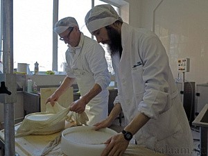 Насельники Валаамского монастыря освоили курс  «Практические навыки в сыропроизводстве»