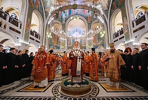 Святейший Патриарх Кирилл возглавил Литургию в Сретенском монастыре Москвы