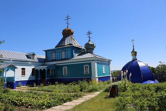 Свято-Тихвинский женский  монастырь в селе Курилово