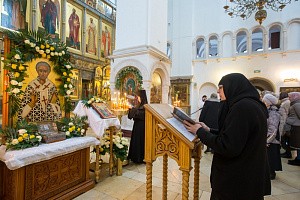 В Лазареву субботу в Зачатьевском монастыре почтили память св. прав. Лазаря Четверодневного