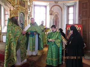 Настоятельнице Аносина монастыря передали Патриаршее поздравление с днем тезоименитства