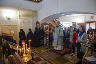 В праздник Похвалы Пресвятой Богородицы митрополит Вологодский Савва совершил Литургию в Горицком монастыре